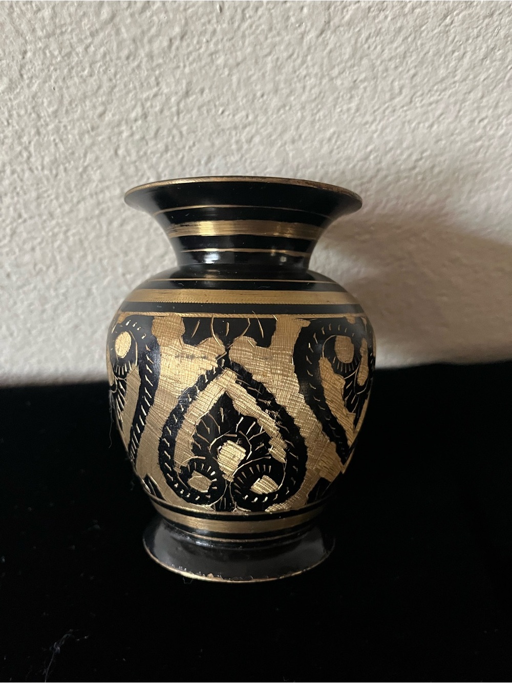 Black and Gold Decorative Vase with Ornate Pattern